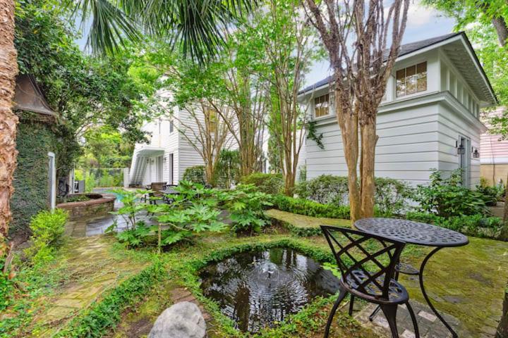 Serene Cottage With Beautiful Garden And Heated Pool Чарльстон Экстерьер фото