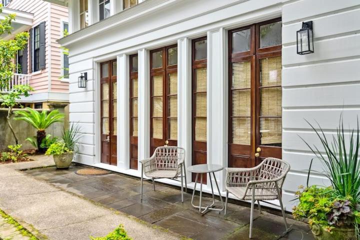 Serene Cottage With Beautiful Garden And Heated Pool Чарльстон Экстерьер фото