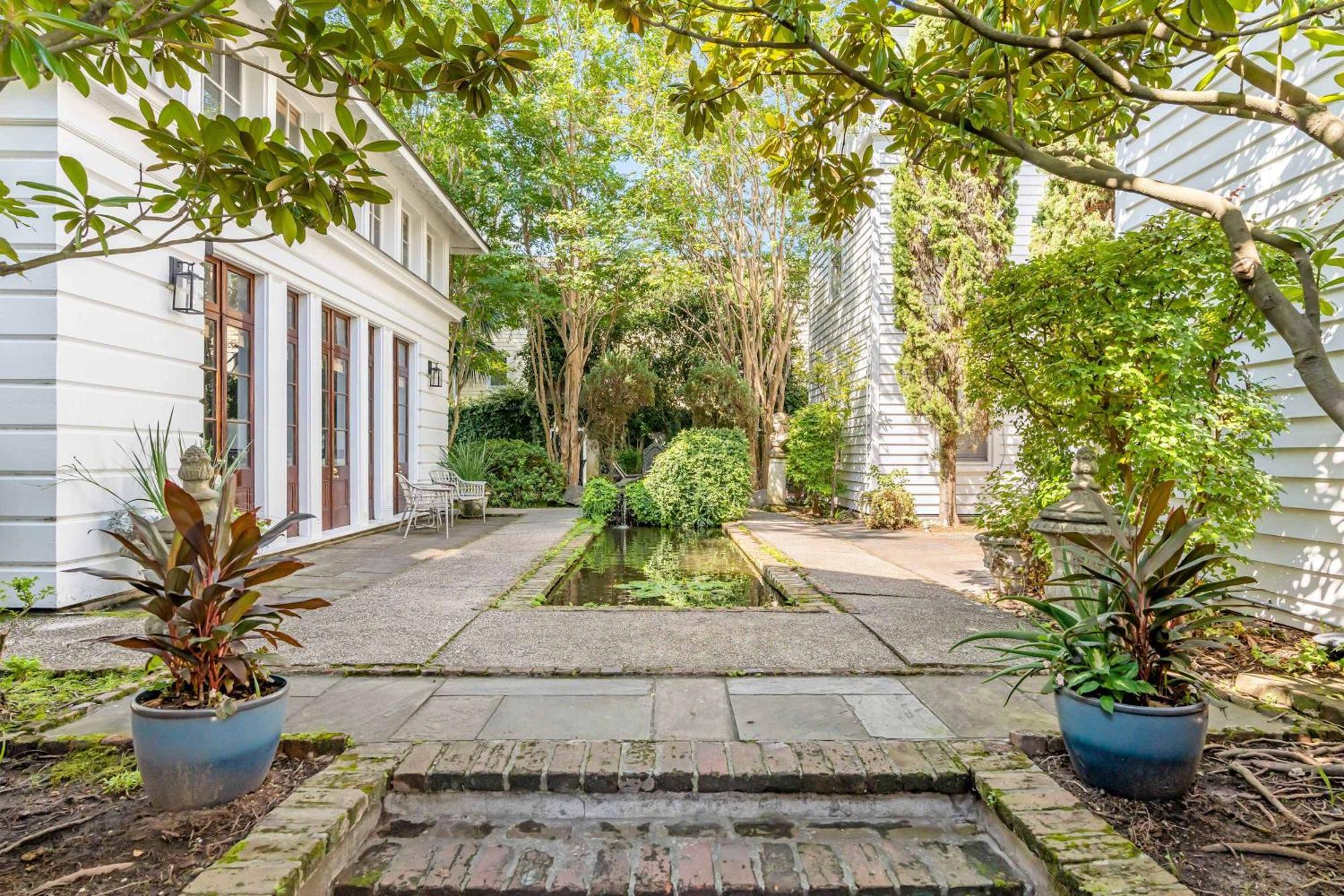 Serene Cottage With Beautiful Garden And Heated Pool Чарльстон Экстерьер фото